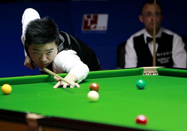 与另一名男 与另一名男