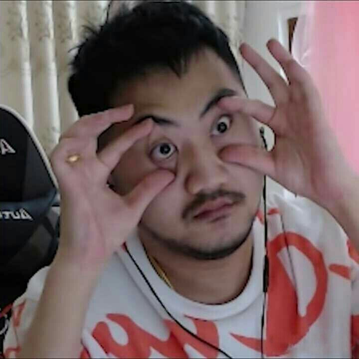 说明他在承 说明他在承